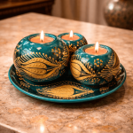 Ottique El İşçiliği Altın Yaldızlı Çini Mumluk Seti – 3’lü Dekoratif Mumluk ve Tabak